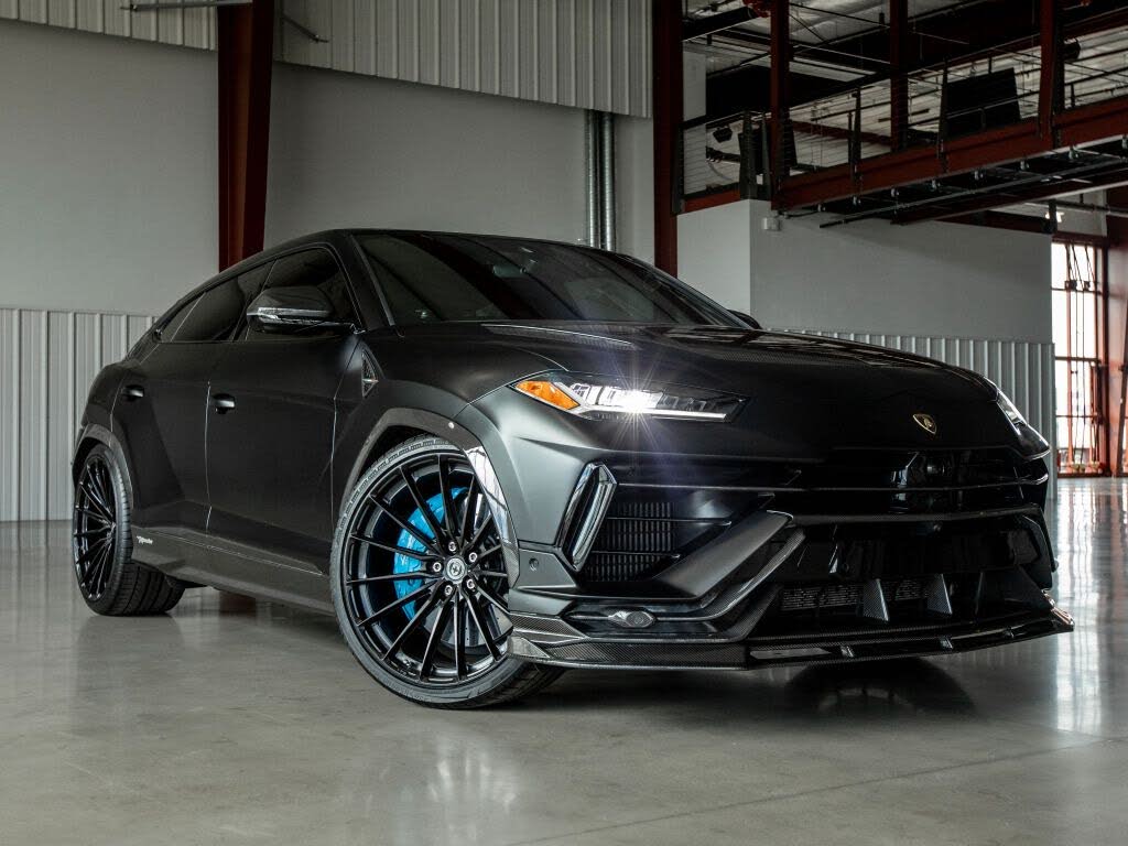 2023 Lamborghini Urus Performante AWD - $366,050