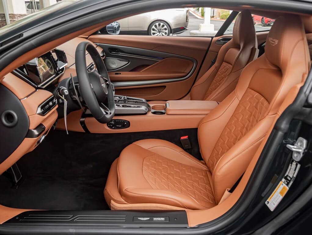 2026 Aston Martin Vanquish Coupe RWD photo 15