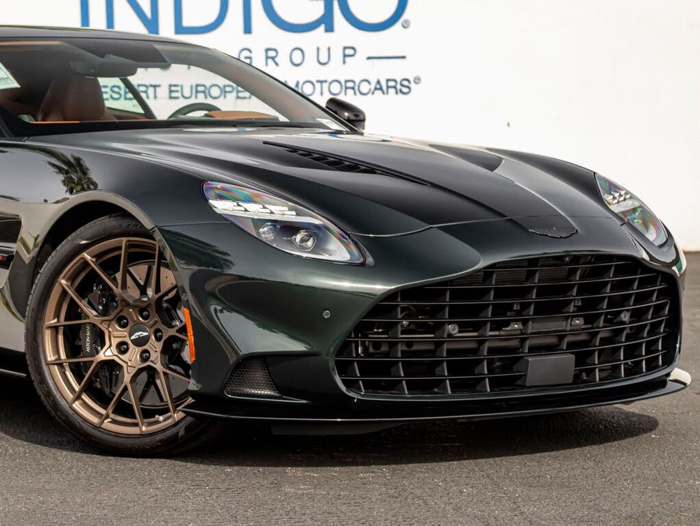 2026 Aston Martin Vanquish Coupe RWD photo 5