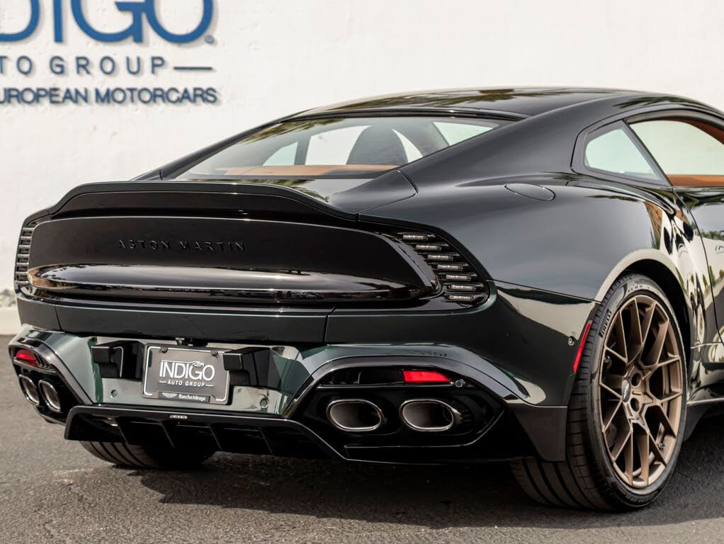 2026 Aston Martin Vanquish Coupe RWD photo 7