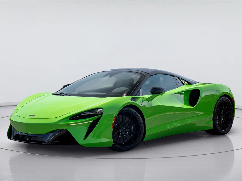 2026 McLaren Artura RWD
