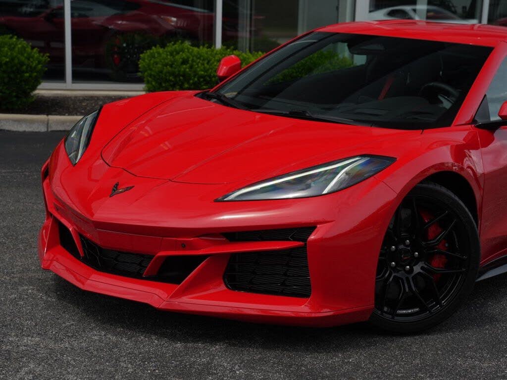 2024 Chevrolet Corvette Z06 3LZ Coupe RWD photo 2