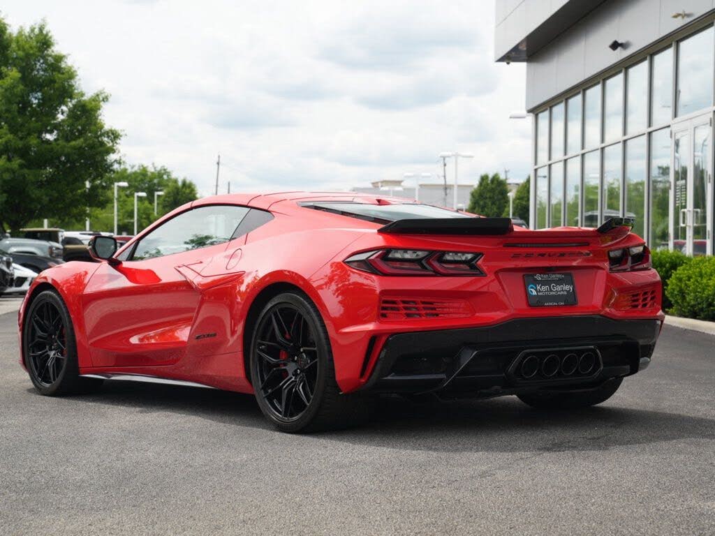 2024 Chevrolet Corvette Z06 3LZ Coupe RWD photo 11