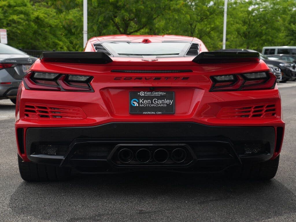2024 Chevrolet Corvette Z06 3LZ Coupe RWD photo 12
