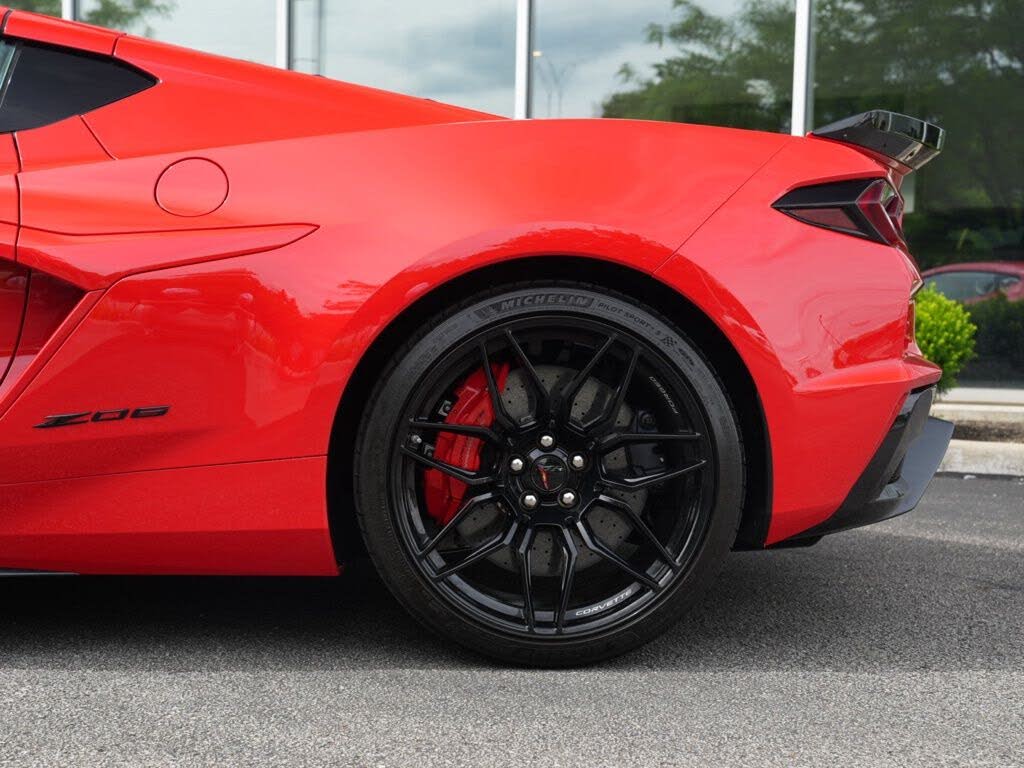 2024 Chevrolet Corvette Z06 3LZ Coupe RWD photo 9