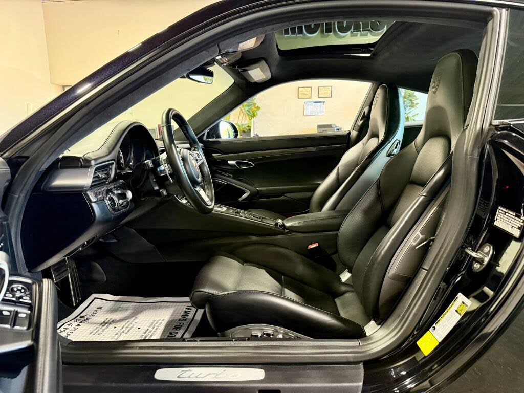 2019 Porsche 911 Turbo S Coupe AWD photo 13 of 17