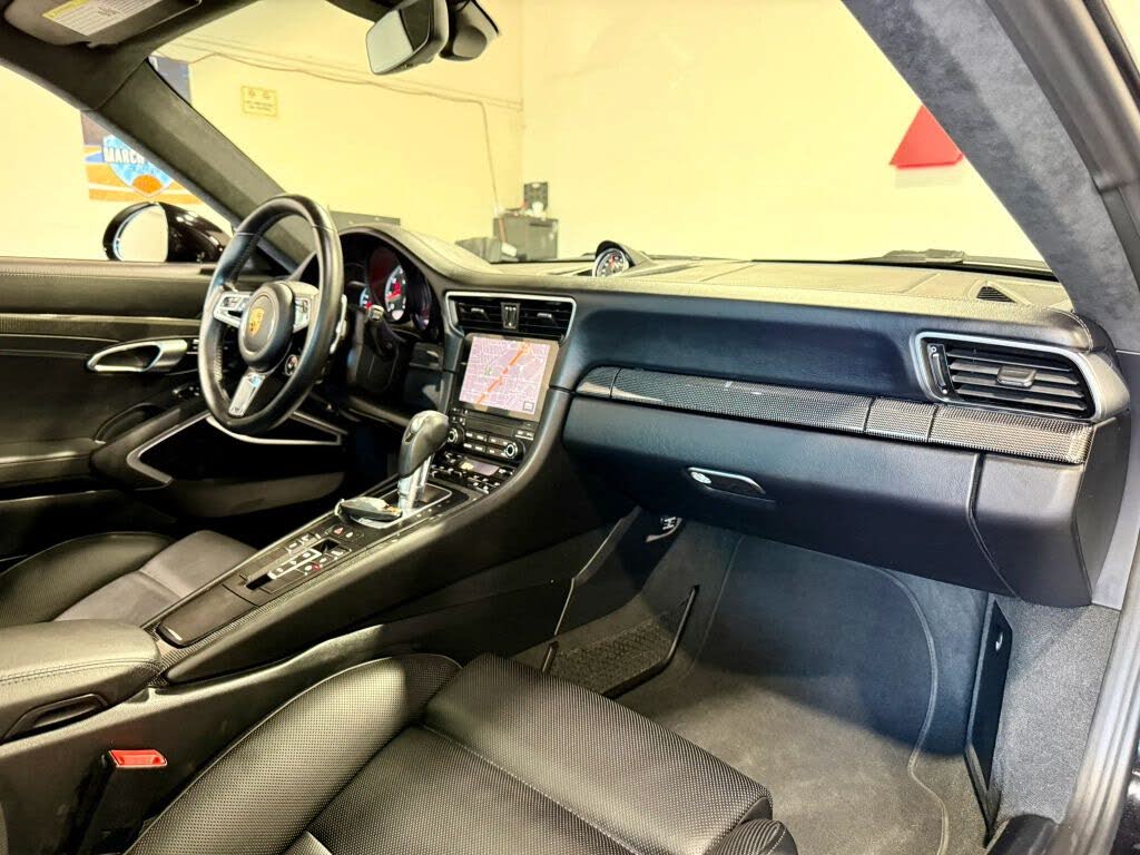 2019 Porsche 911 Turbo S Coupe AWD photo 14 of 17
