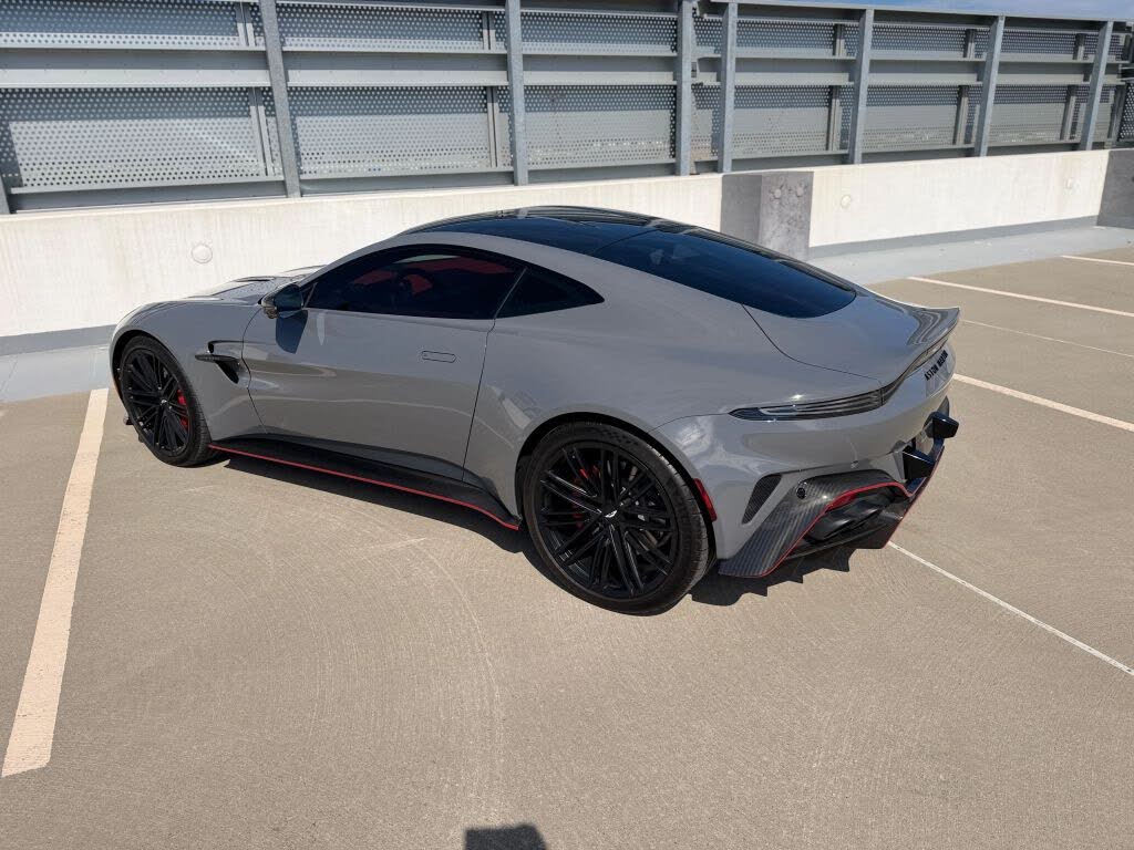 2025 Aston Martin Vantage Coupe RWD photo 13