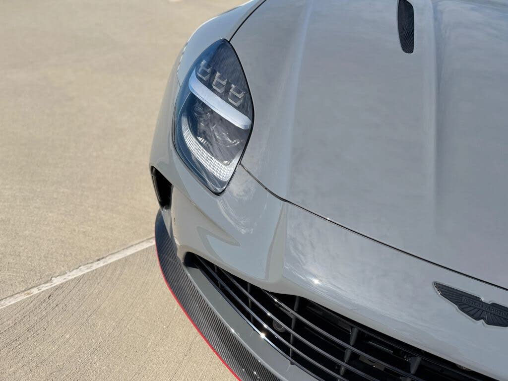 2025 Aston Martin Vantage Coupe RWD photo 22