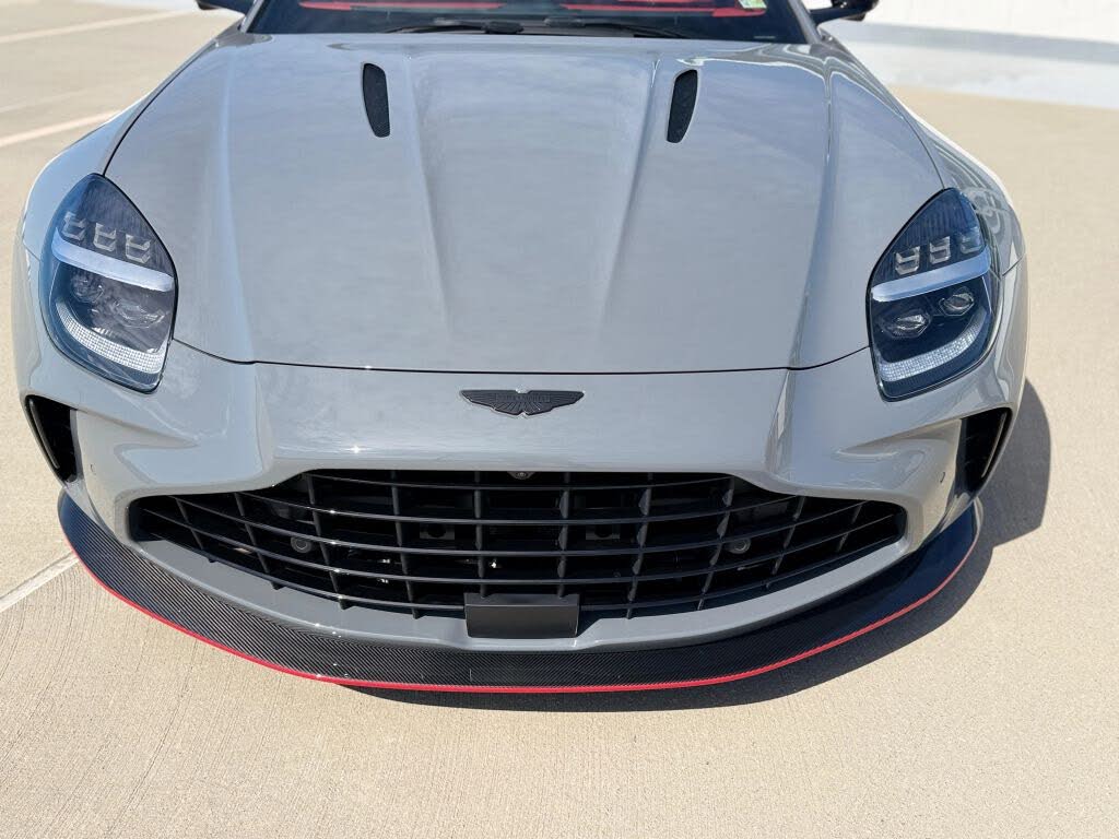 2025 Aston Martin Vantage Coupe RWD photo 23