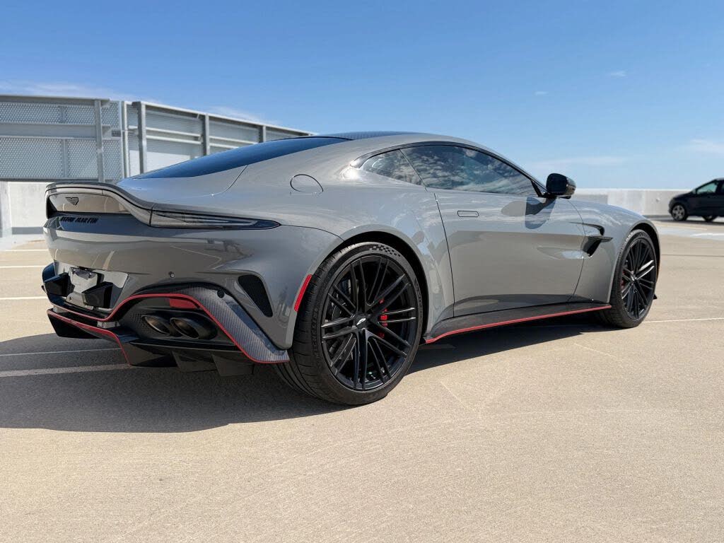 2025 Aston Martin Vantage Coupe RWD photo 9