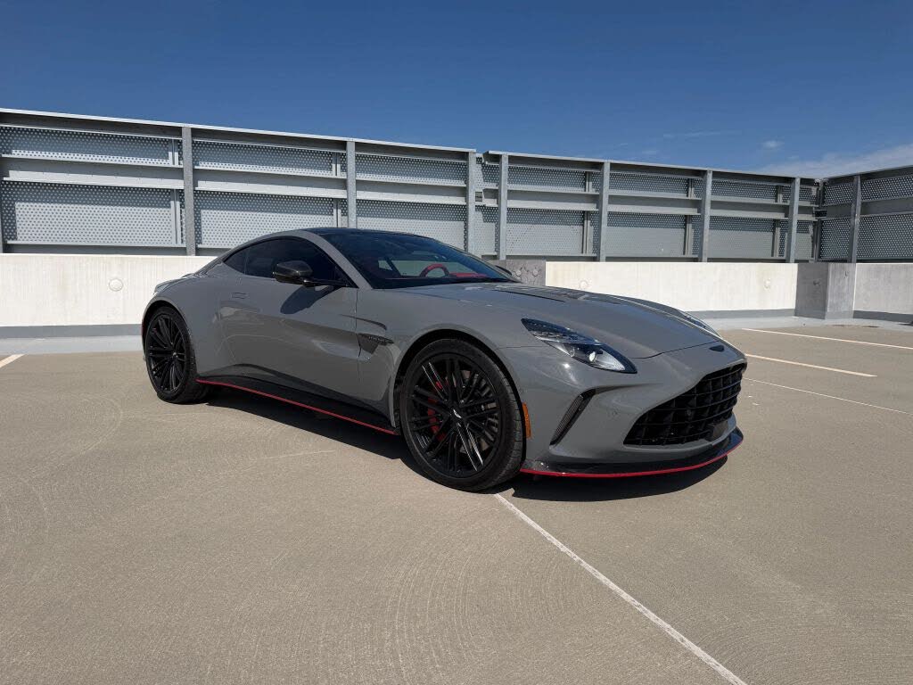 2025 Aston Martin Vantage Coupe RWD photo 10