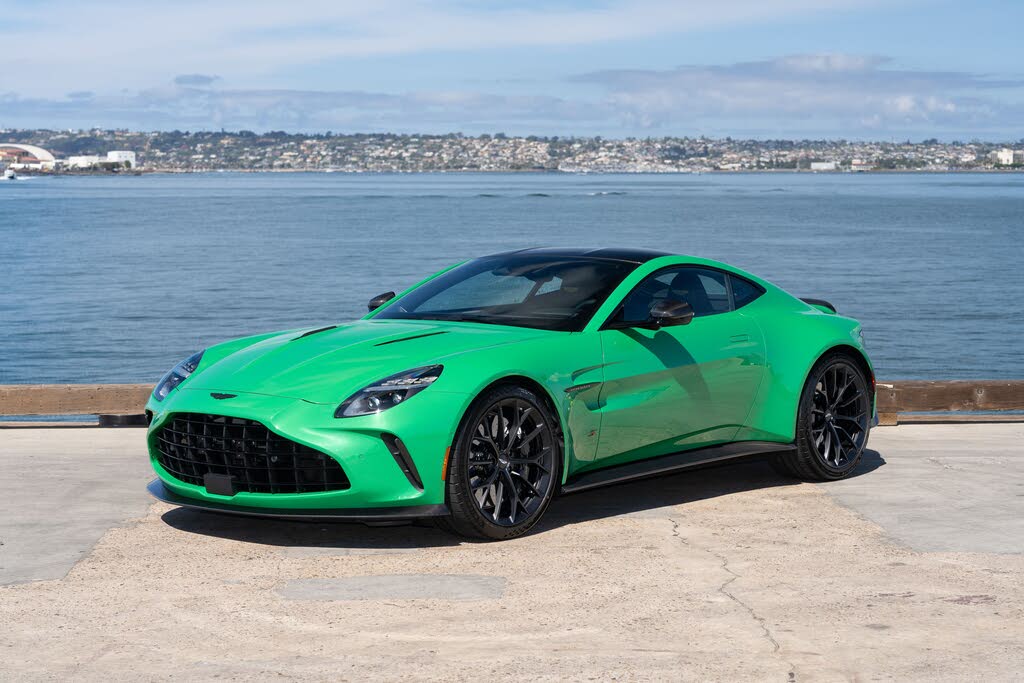 2026 Aston Martin Vantage S Coupe RWD photo 2