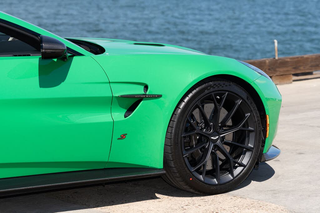 2026 Aston Martin Vantage S Coupe RWD photo 8