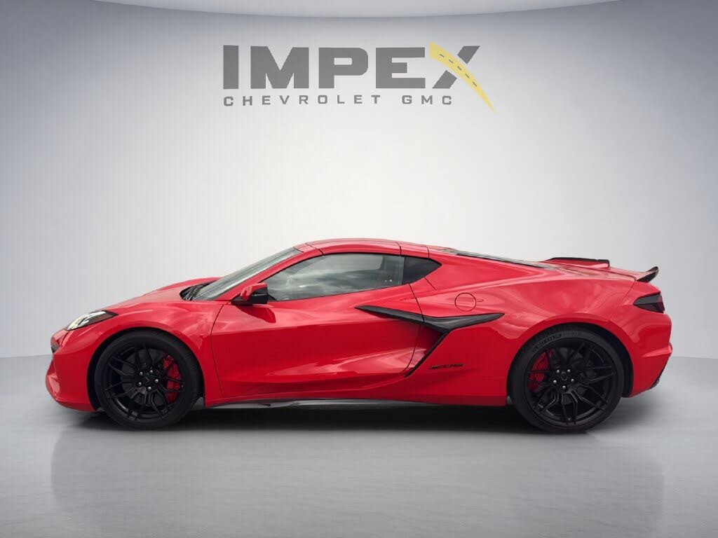 2023 Chevrolet Corvette Z06 3LZ Coupe RWD photo 2