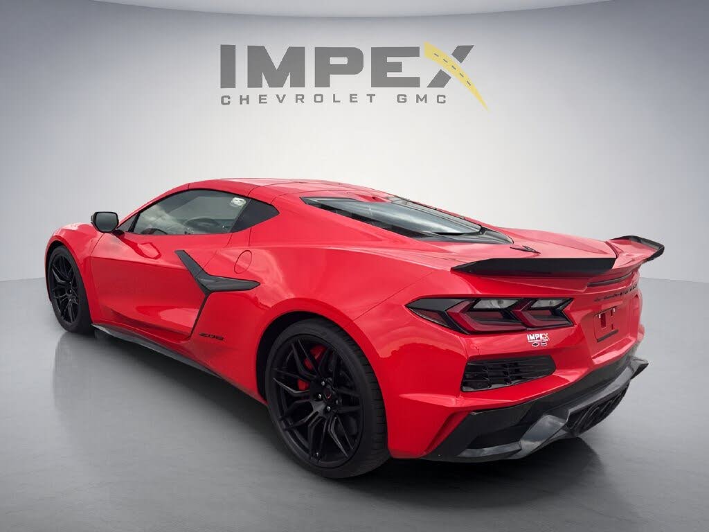 2023 Chevrolet Corvette Z06 3LZ Coupe RWD photo 3