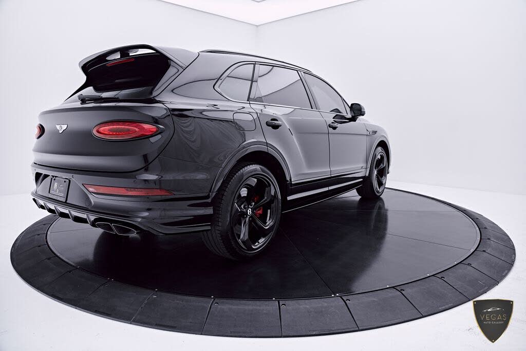 2024 Bentley Bentayga V8 AWD photo 12