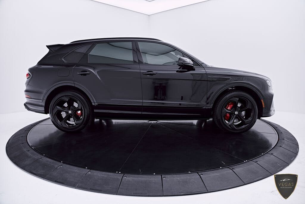 2024 Bentley Bentayga V8 AWD photo 13