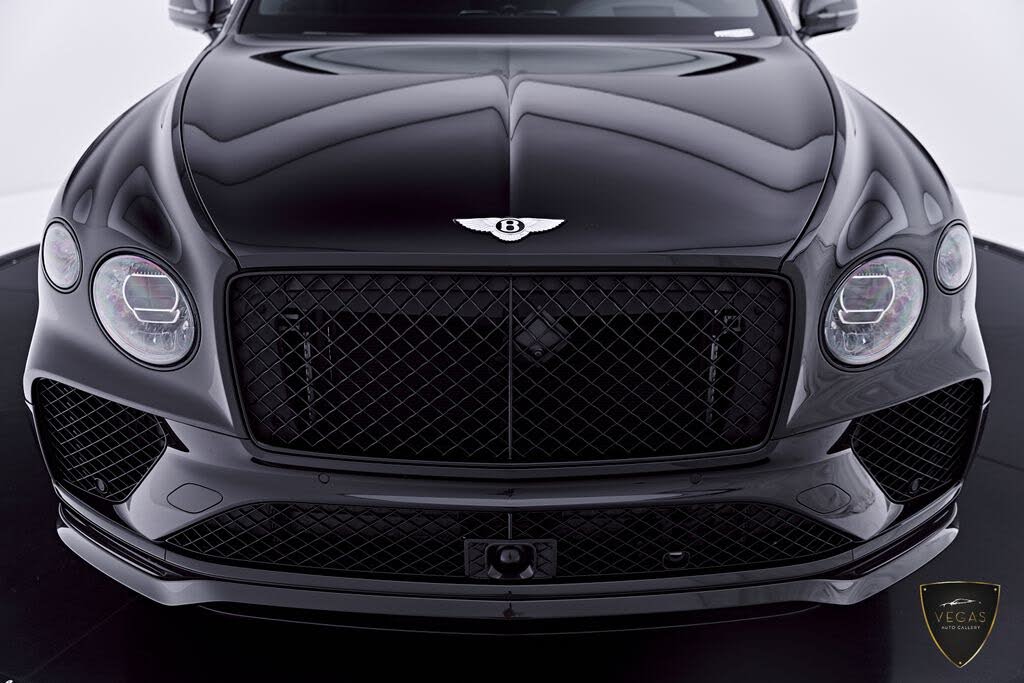 2024 Bentley Bentayga V8 AWD photo 16