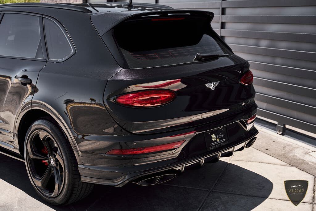 2024 Bentley Bentayga V8 AWD photo 7