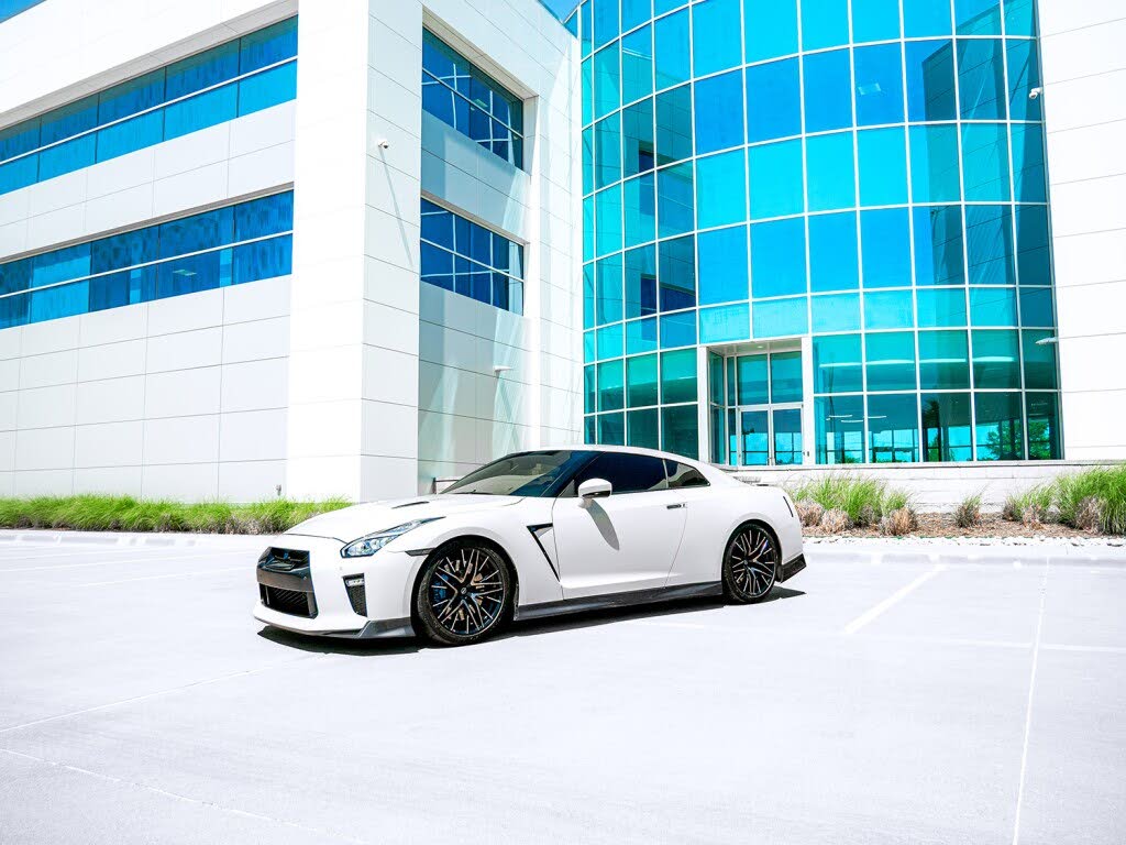 2018 Nissan GT-R Premium AWD