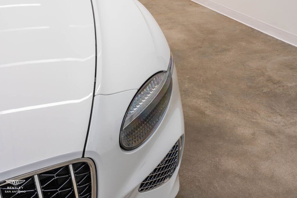 2026 Bentley Continental GTC Azure AWD photo 16