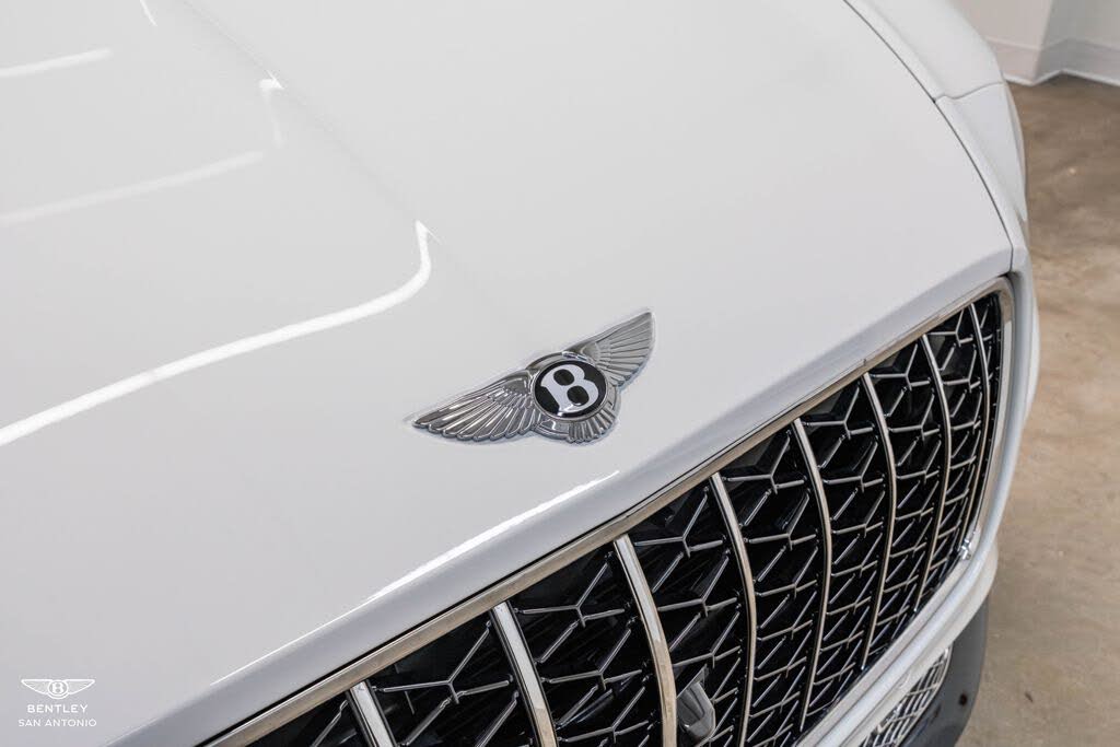2026 Bentley Continental GTC Azure AWD photo 17
