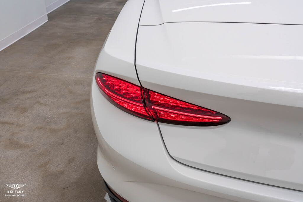 2026 Bentley Continental GTC Azure AWD photo 18