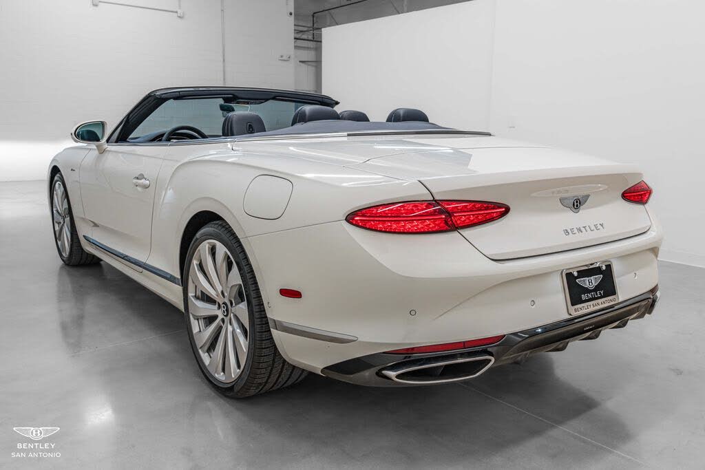 2026 Bentley Continental GTC Azure AWD photo 3