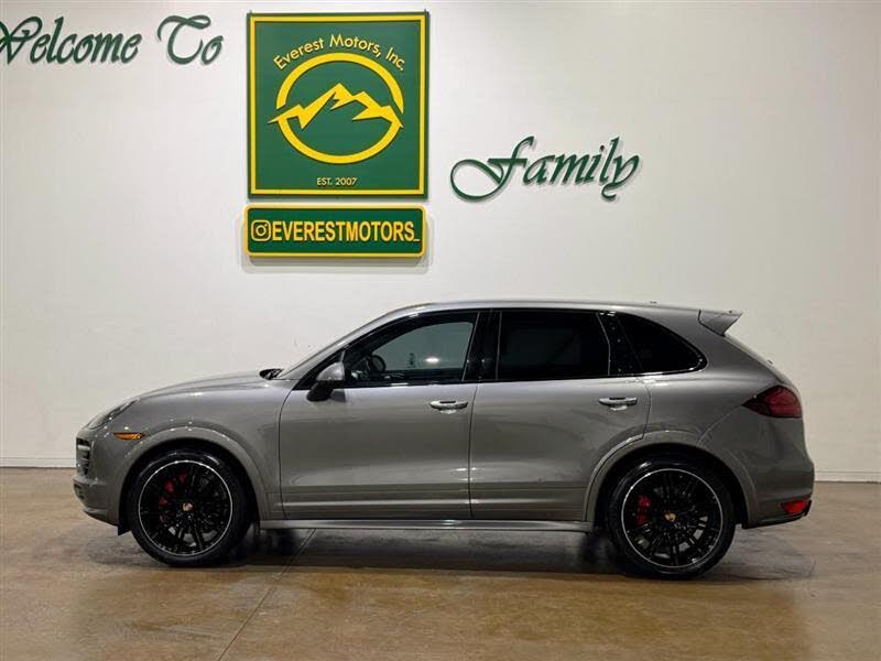 2014 Porsche Cayenne GTS AWD photo 6
