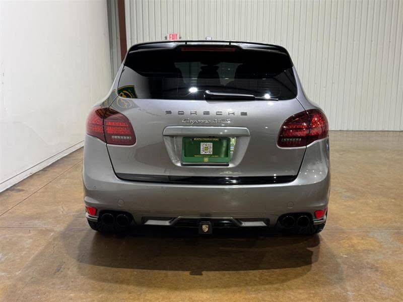 2014 Porsche Cayenne GTS AWD photo 8