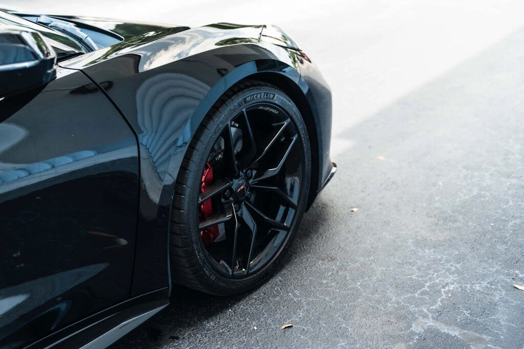 2025 Chevrolet Corvette Z06 1LZ Coupe RWD photo 11