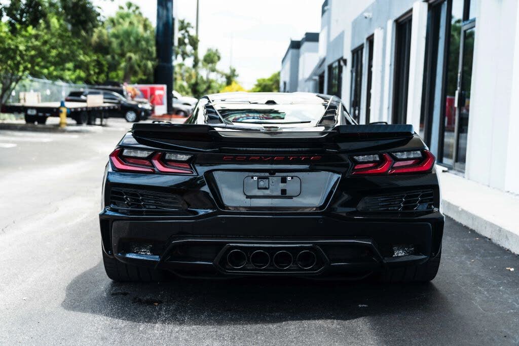 2025 Chevrolet Corvette Z06 1LZ Coupe RWD photo 8