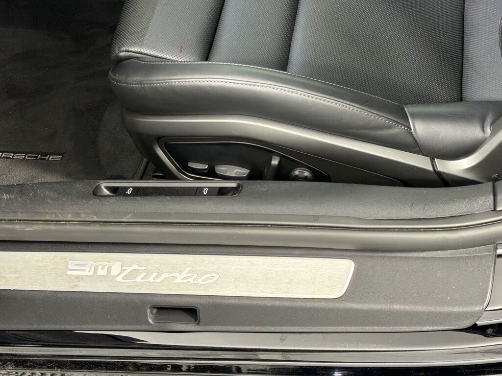 2022 Porsche 911 Turbo Coupe AWD photo 14 of 24
