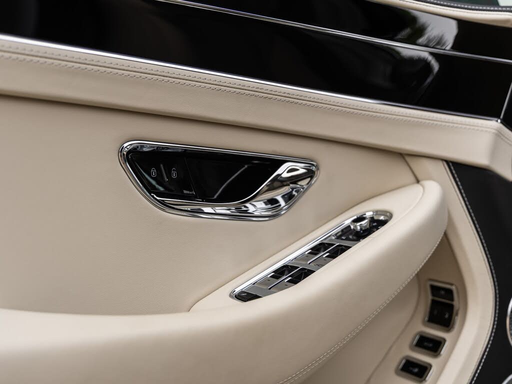 2025 Bentley Continental GTC Black Edition AWD photo 24