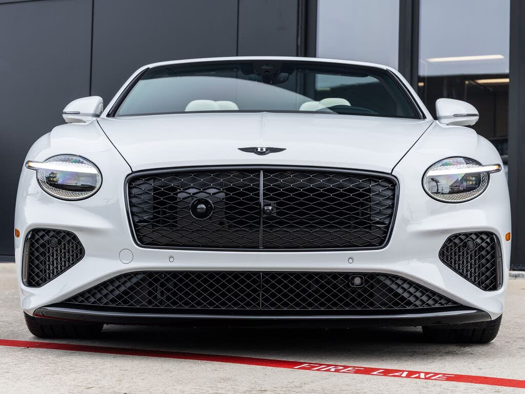 2025 Bentley Continental GTC Black Edition AWD photo 4