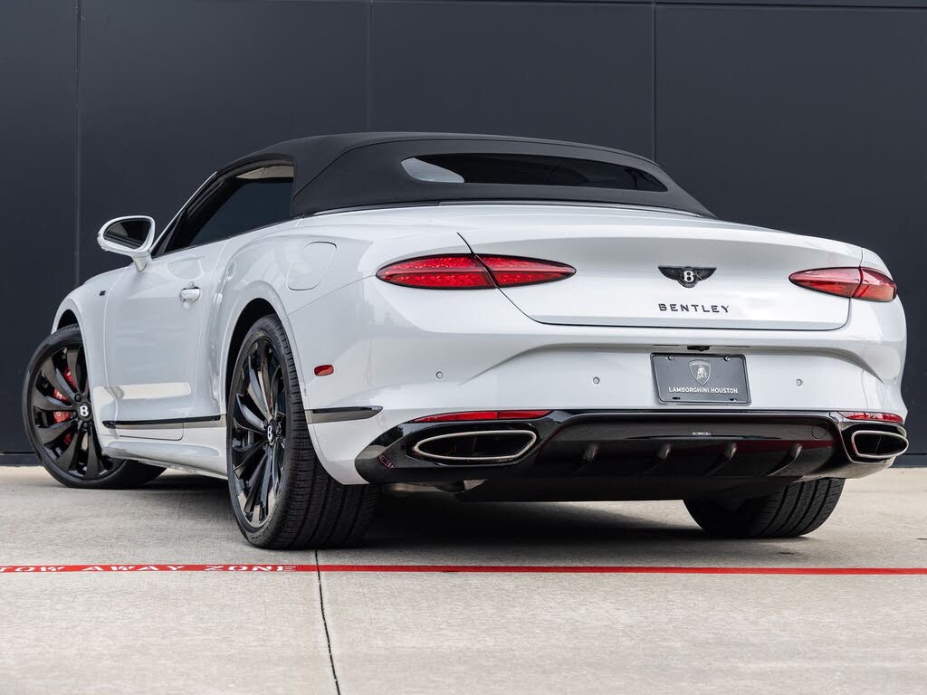2025 Bentley Continental GTC Black Edition AWD photo 7