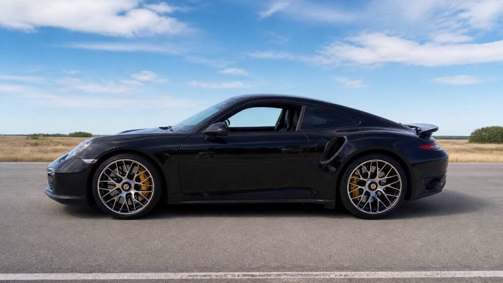 2016 Porsche 911 Turbo S Coupe AWD photo 1 of 12