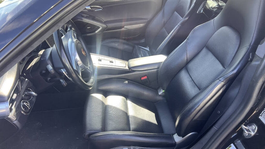 2016 Porsche 911 Turbo S Coupe AWD photo 5 of 12