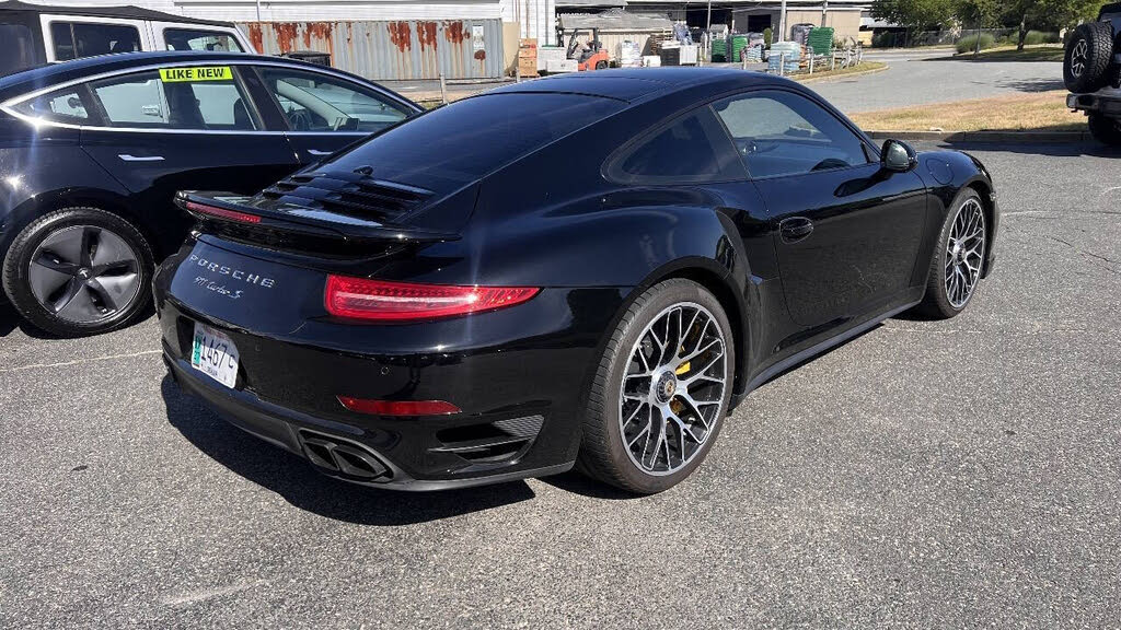 2016 Porsche 911 Turbo S Coupe AWD photo 10 of 12