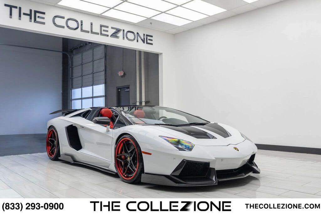 2017 Lamborghini Aventador LP 700-4 Roadster