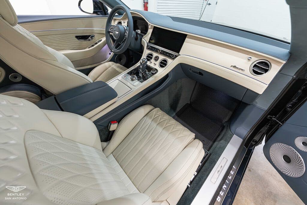 2026 Bentley Continental GT Azure AWD photo 2