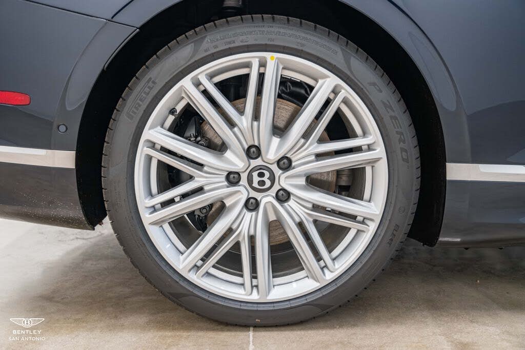 2026 Bentley Continental GT Azure AWD photo 9