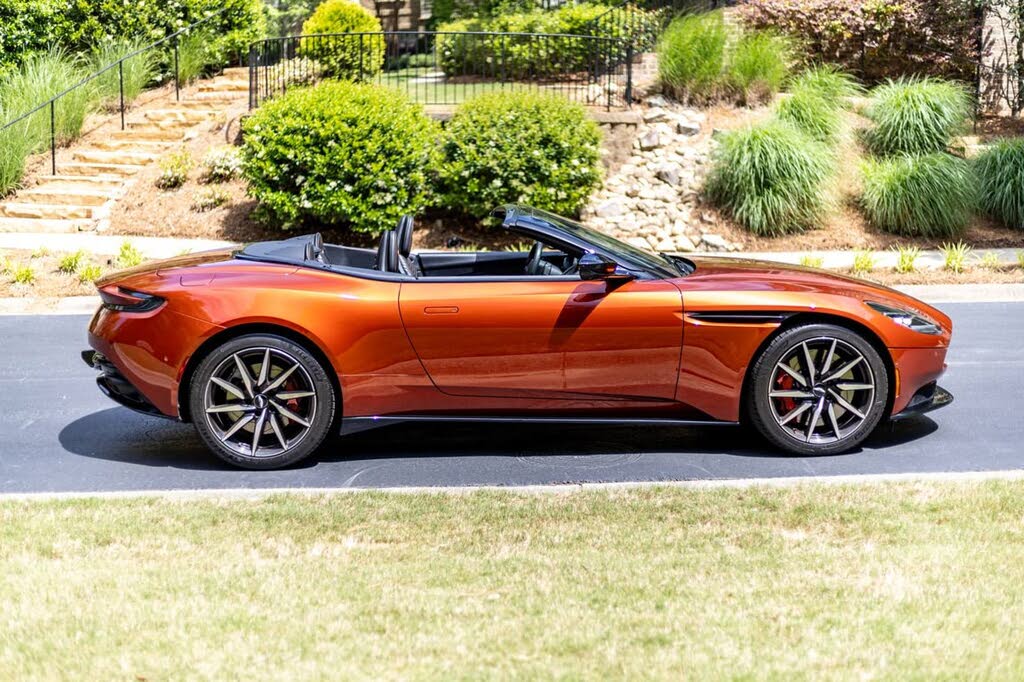 2021 Aston Martin DB11 V8 Volante Convertible RWD photo 19