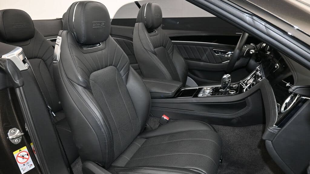 2024 Bentley Continental GTC V8 AWD photo 17