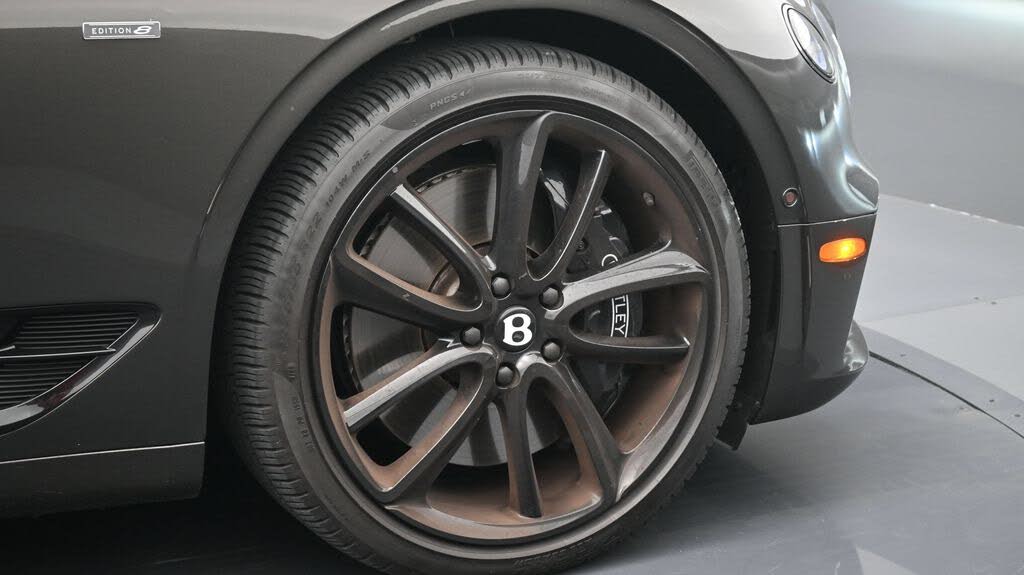 2024 Bentley Continental GTC V8 AWD photo 6