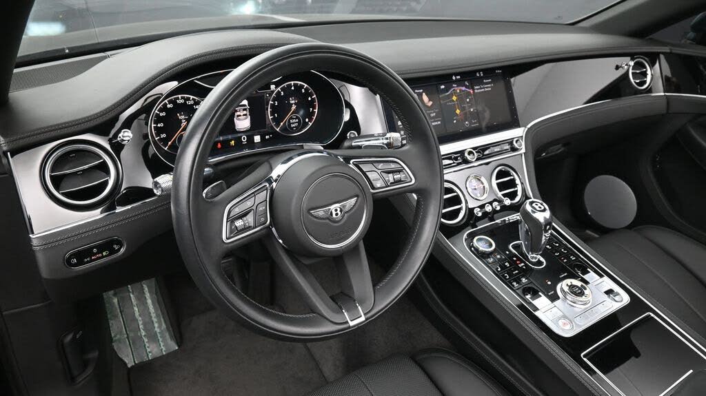 2024 Bentley Continental GTC V8 AWD photo 7