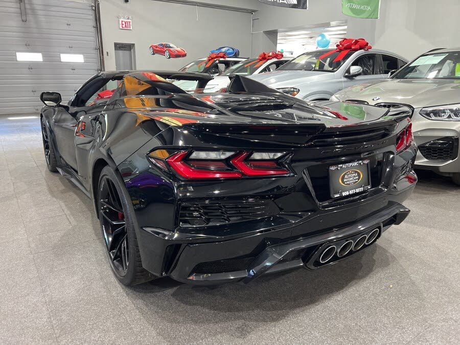 2025 Chevrolet Corvette Z06 2LZ Convertible RWD photo 4