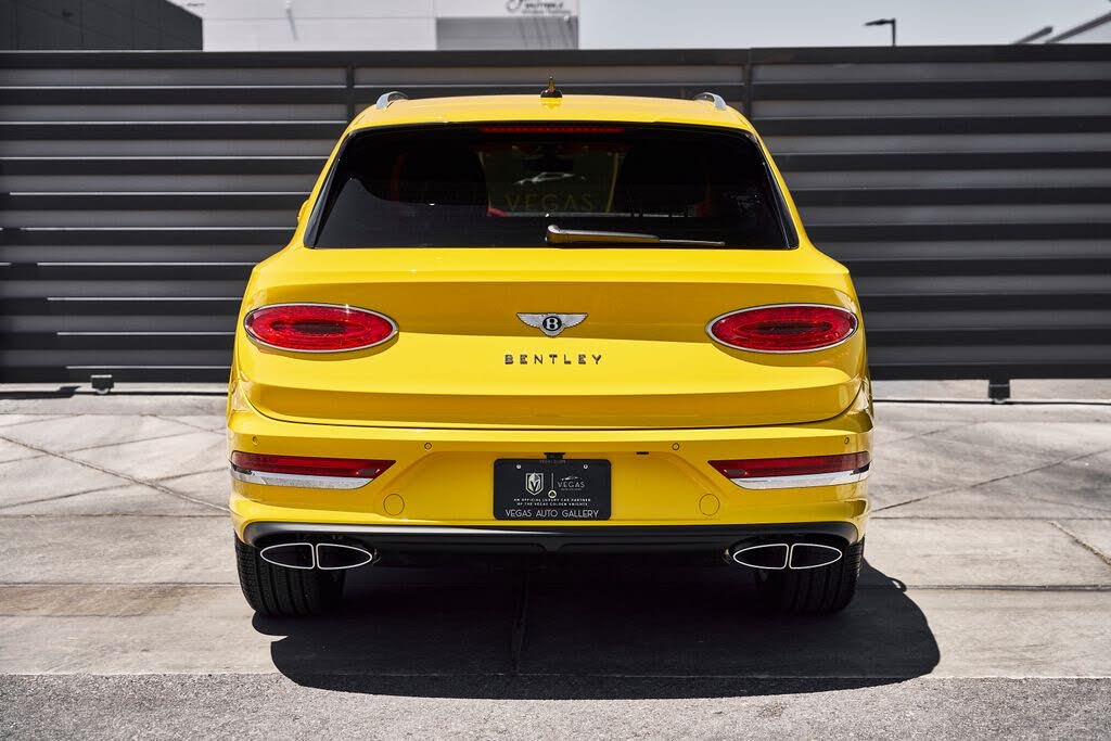 2023 Bentley Bentayga Azure V8 AWD photo 14