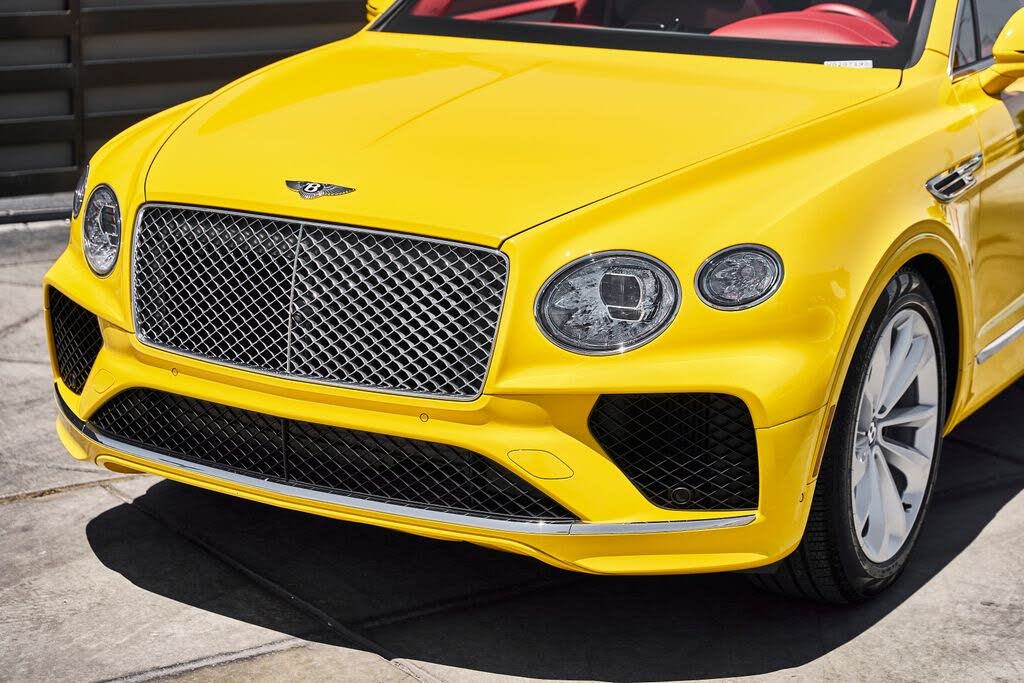 2023 Bentley Bentayga Azure V8 AWD photo 6